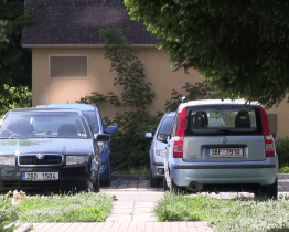 Na Sídlišti Zahradní platí od 13. května rezidentní parkování