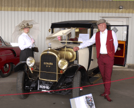 K vůni benzínu se letos znovu přidaly obláčky páry