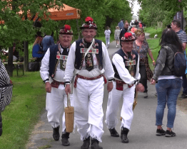 Sklepní uličku ve Skoronicích zaplnili milovníci vína