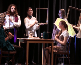 Literárně dramatický obor připravil několik představení