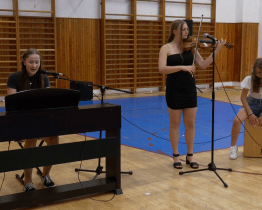 Deváťáci ZŠ Větrná se rozloučili ve velkém stylu