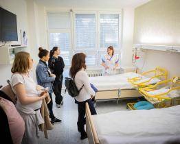 Budoucí maminky, zbystřete! Zlínská porodnice chystá na tento čtvrtek Den otevřených dveří