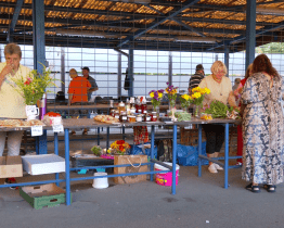 Trhovcům se v městské tržnici snížil nájem 