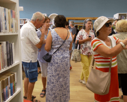 V ostrožském zámku slavnostně otevřeli novou knihovnu