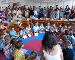 Premiéru ve školních lavicích si v Ostrožské Nové Vsi odbylo 47 dětí