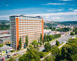 Architektonický klenot i lákadlo pro turisty. Zrekonstruovaný Baťův mrakodrap se otevřel přesně před 20 lety