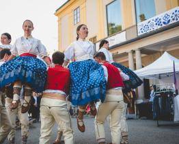 Zámecký ryneček nabídne folklor i nejlepší moravská vína