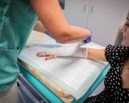 Zlínští traumatologové řešili za osm měsíců téměř 27 tisíc úrazů. Za většinu z nich může nepozornost