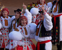 Polešovické hody opět nabídly desítky krojovaných