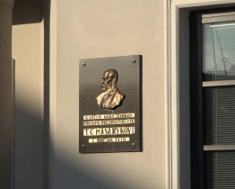 Představitelé Kunovic položili květiny na třech místech