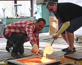 Sklářská škola oslavila 80 let mezinárodním sympoziem