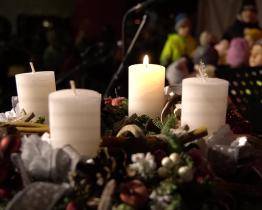 Rozsvícení vánočního stromu zahájilo adventní čas i v Hodoníně