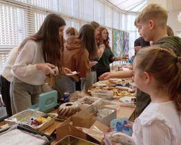 Vánoce přivítaly také děti ve škole