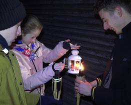 Skauti roznášeli Betlémské světlo