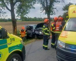 Při nehodě u Roštění se zranily dvě mladé ženy