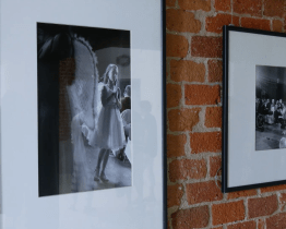 Black-White výstava představuje fotografie Pavla a Marka Diasových