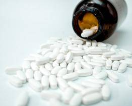 Muž ze Zlína chtěl spáchat sebevraždu. Zachránila ho pohotová sousedka