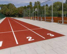 Zlínská zdravotnická škola má nový sportovní areál. Od příštího jara bude přístupný i pro veřejnost