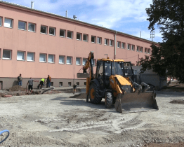 U Základní školy Hutník vzniká park i parkoviště