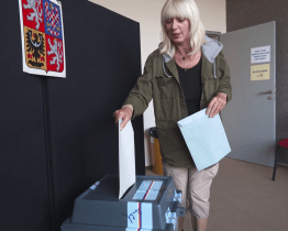 V parlamentních volbách můžete hlasovat i s občankou v mobilu