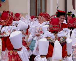 Na Svatováclavských hodech nechyběla májka ani verbuňk