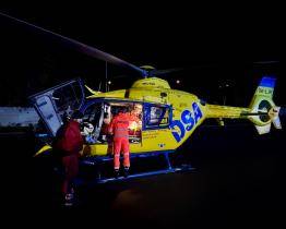 Noční výbuch v Uherském Brodě: Pro vážně popáleného muže letěl vrtulník