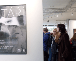 Studenti SUPŠ vystavují v kině Hvězda díla s tematikou stáří