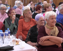 Oslava Dne seniorů v Prušánkách byla plná zábavy i dobrého jídla a pití