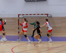 Premiéra na nové palubovce vyšla, házenkářky Kunovic přehrály pražskou Slavii