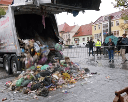 Na čtyřech talkshow o třídění odpadů se v kině Máj vystřídalo 660 školáků