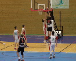 Devatenáctiletí basketbalisté porazili Nový Jičín 84:46