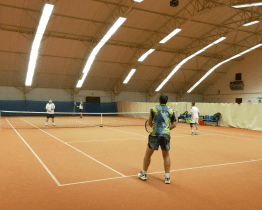 Tenisový turnaj TVS ovládli Trubačík se Sládkem