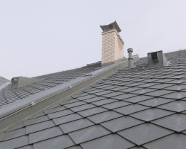 Obchodní akademie vyřešila problémy se střechou