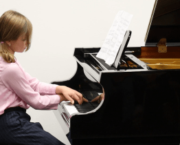 Základní umělecká škola připravila mikulášskou nadílku rodičům