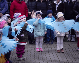 Děti z MŠ Komenského připravily vánoční program pro veřejnost