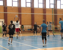 Vsetínský volejbal pořádal turnaj rodičů a trenérů