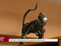 Knihovna v Bohuslavicích vystavuje kovové sochy