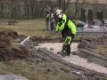Technické služby budují chodníky na hřbitově v Újezdci