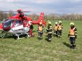 K nehodě na Vsetínsku musel letět vrtulník. Motorkář je ve vážném stavu