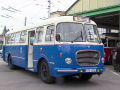 Město křižovaly historické trolejbusy a autobusy