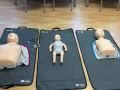 Hasiči trénují resuscitaci na nových figurínách 