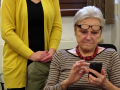 Knihovna pomáhá seniorům s digitální technologií