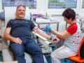 Vsetínská nemocnice přivítala letošního tisícího dárce krve. Společně přišli darovat i gymnazisté z Valmezu