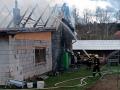 Požár v Huslenkách: když přijeli hasiči, truhlářská dílna byla už celá v plamenech
