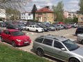 Uherské Hradiště řeší nedostatek parkovacích míst. Vozidla nad 1,5 tuny už na sídlištích nezaparkují