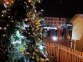 Adventní trhy ve Zlíně zkrášlí vánoční rozhledna a obří věnec