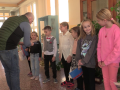 Starosta ocenil děti za sbírání kaštanů