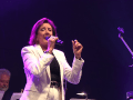 Plný amfiteátr si užil koncert české hudební legendy
