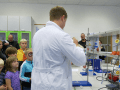 Noc vědců přilákala děti i dospělé